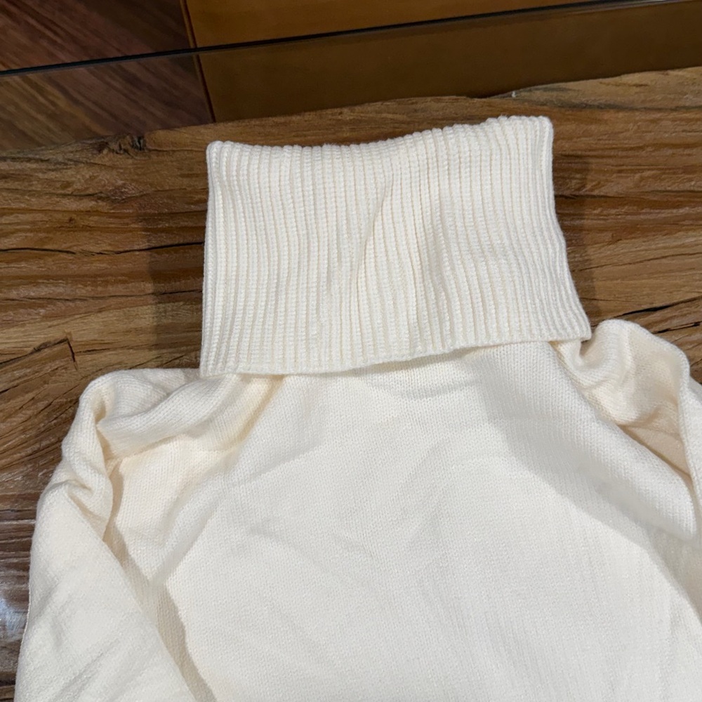 Zara Off-White Knit Sweater